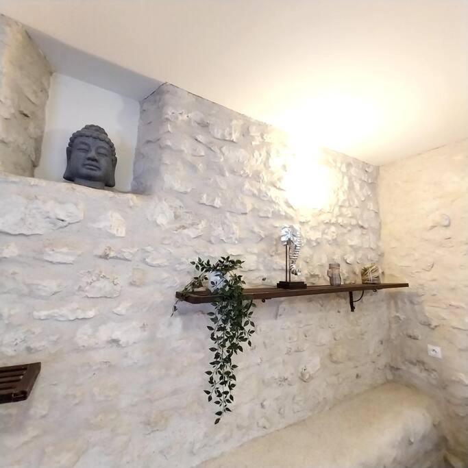 Gite Dans Une Ancienne Corps De Ferme D Provins Eksteriør bilde